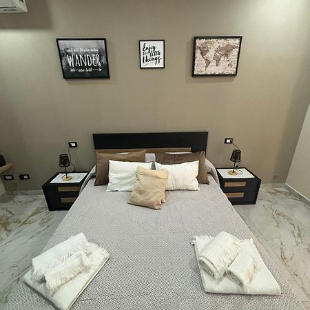 Little B&B Caserta Bagian luar foto