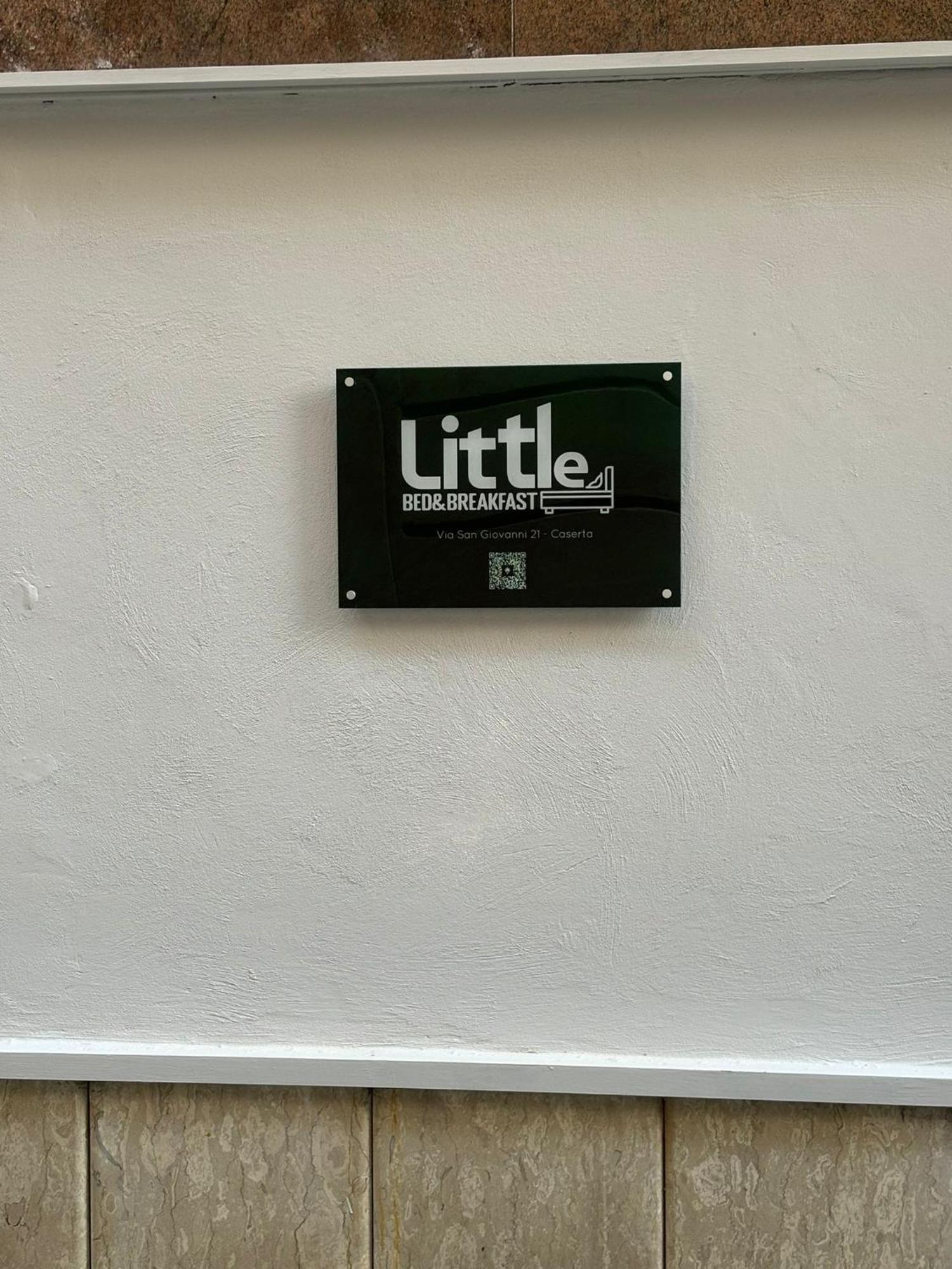 Little B&B Caserta Bagian luar foto