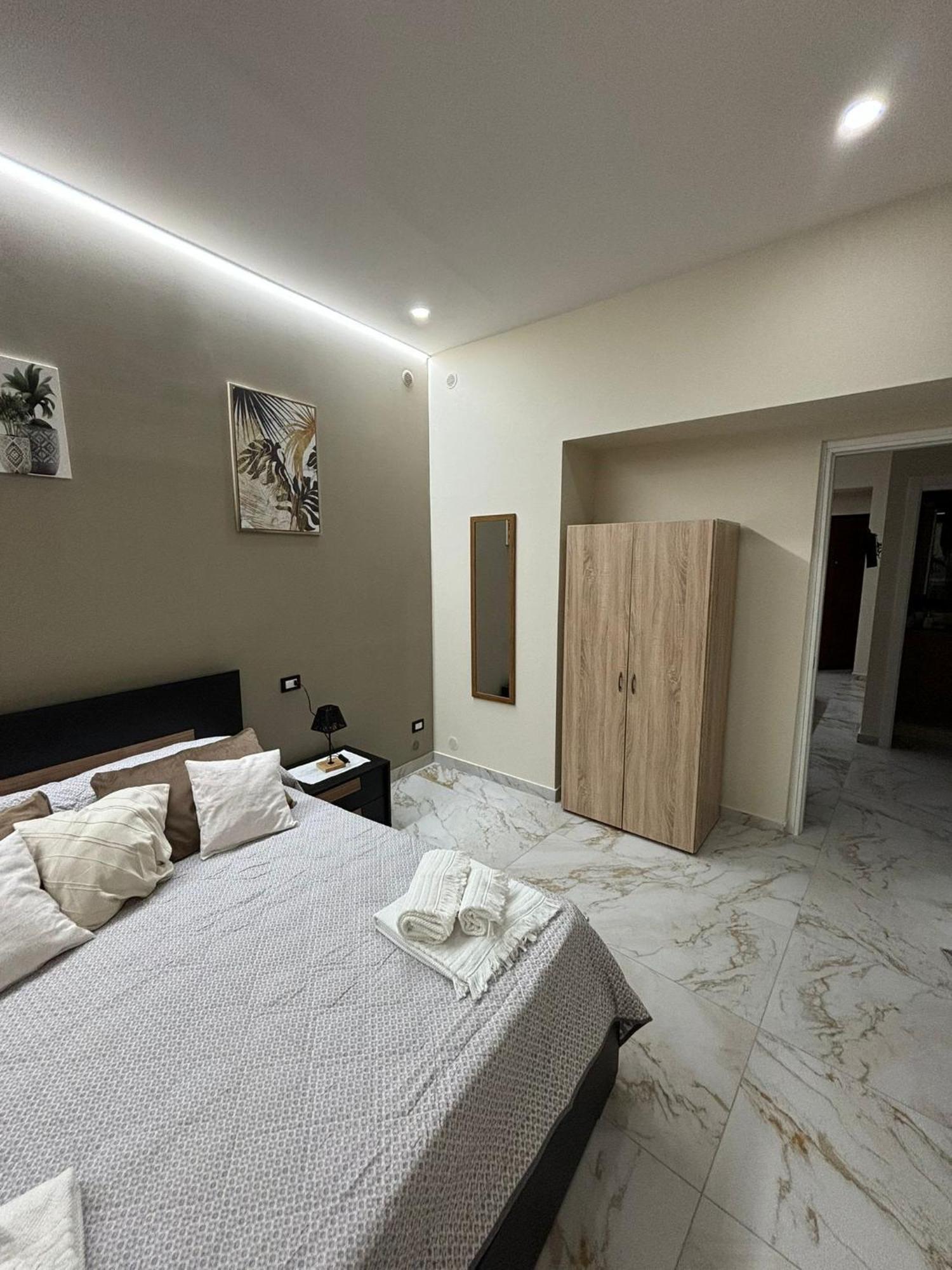 Little B&B Caserta Bagian luar foto