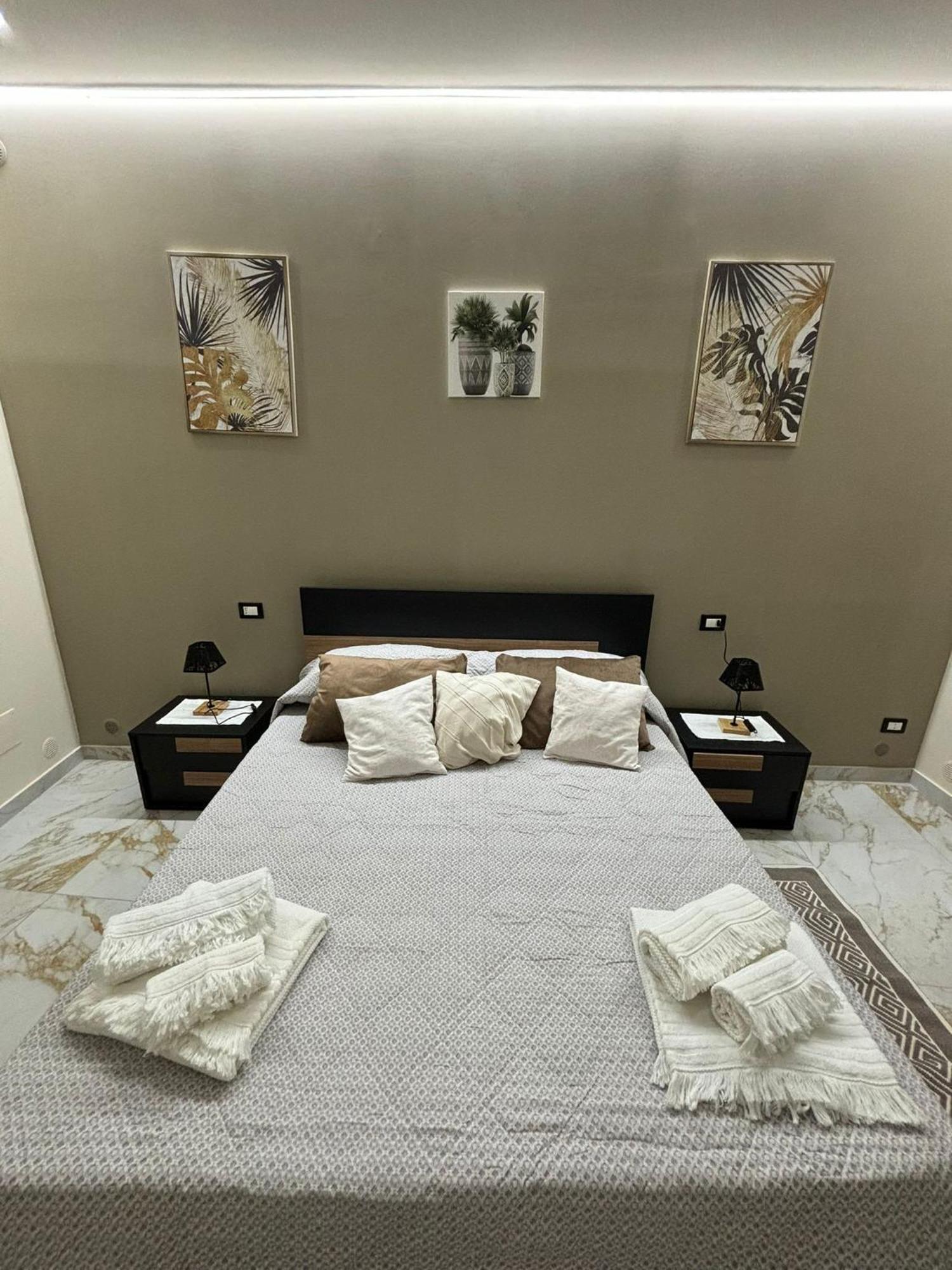 Little B&B Caserta Bagian luar foto